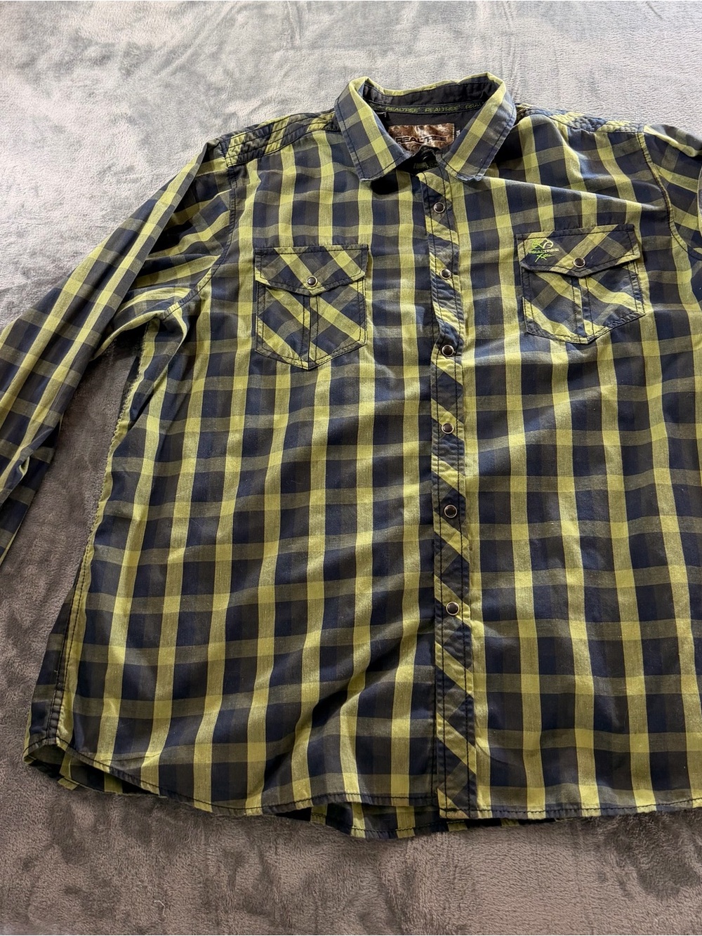 Realtree Green and Black Plaid Snap-Down Shirt